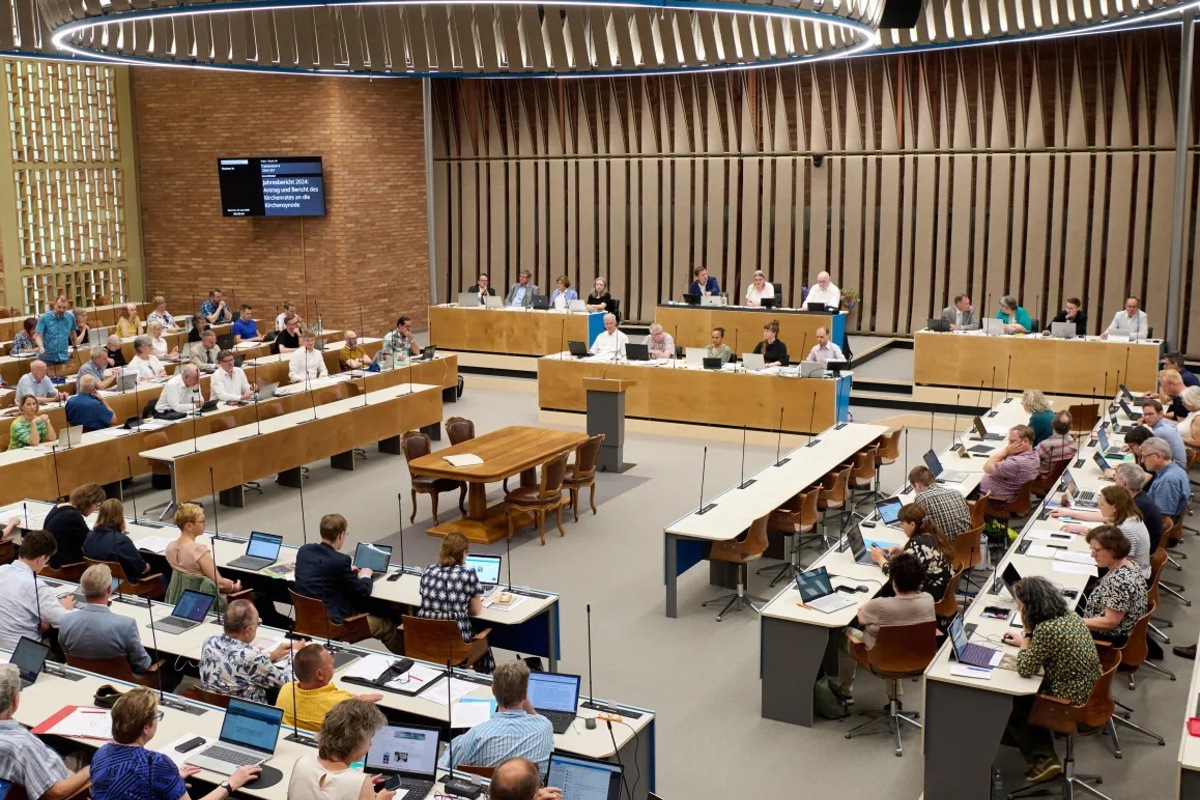 Die Reformierte Kirchensynode tagt vier- bis sechsmal pro Jahr in der Bullingerkirche. Aktuell werden Vertreterinnen und Vertreter im Bezirk gesucht, die dort hineingewählt werden wollen.