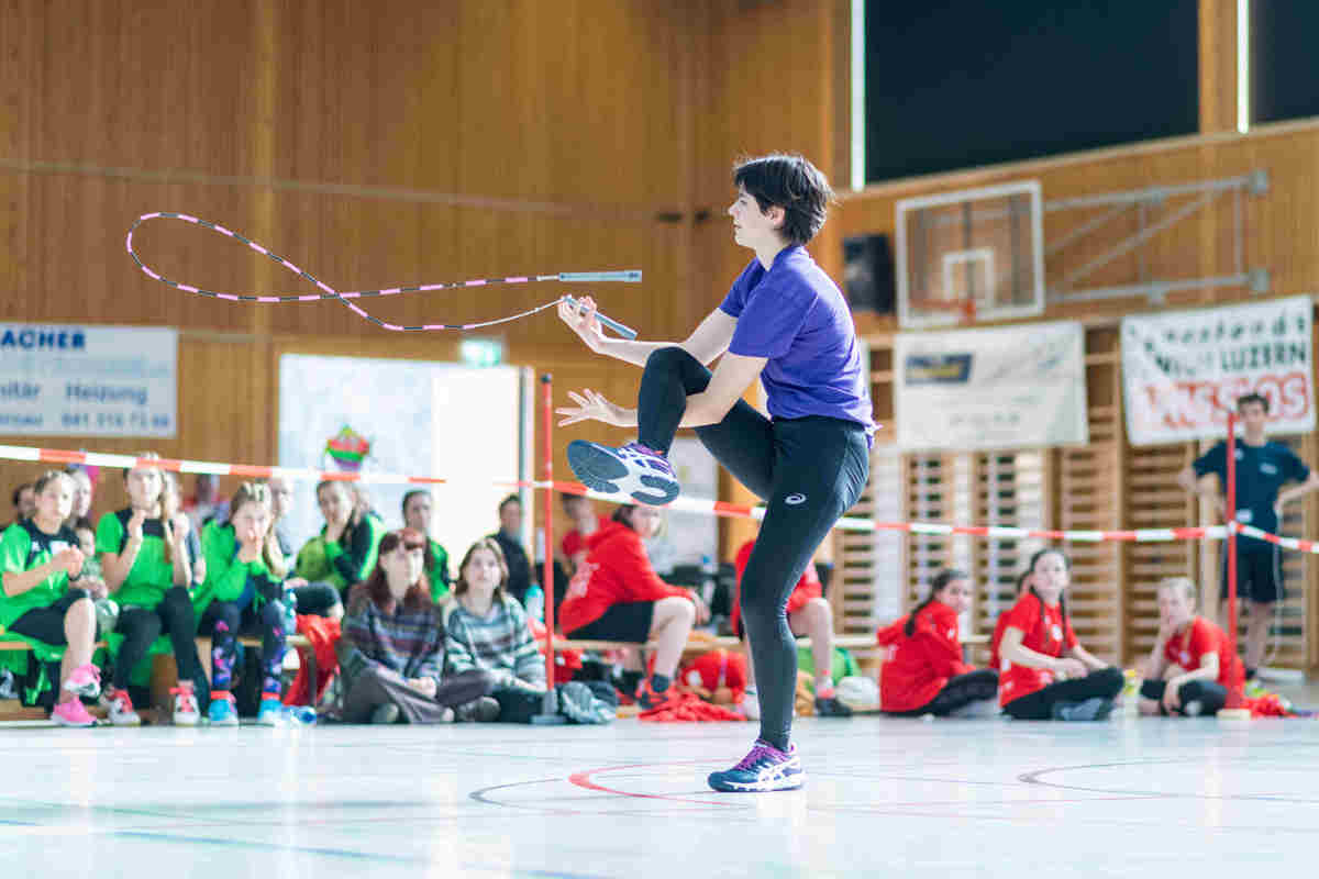 Stefanie Schneider ist eine von vielen Springerinnen und Springern des Satus Dachsen, die gute Chancen auf eine ­Medaille haben.