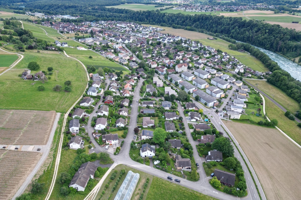 Die Gemeinde Dachsen zählt knapp 2000 Einwohnerinnen und Einwohner.