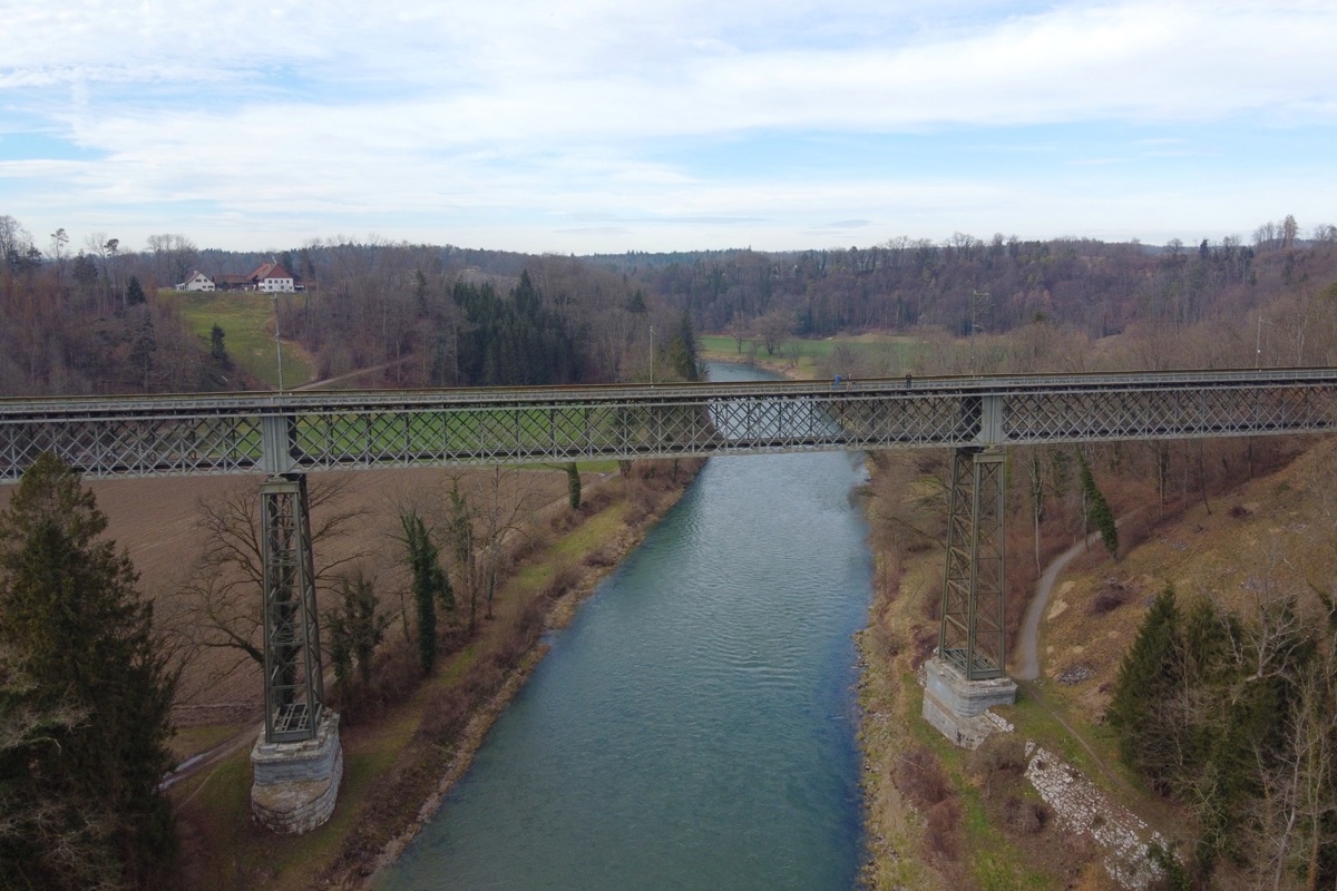 Die bedeutendste Gitterbrücke mit eisernen Pfeilern in der Schweiz