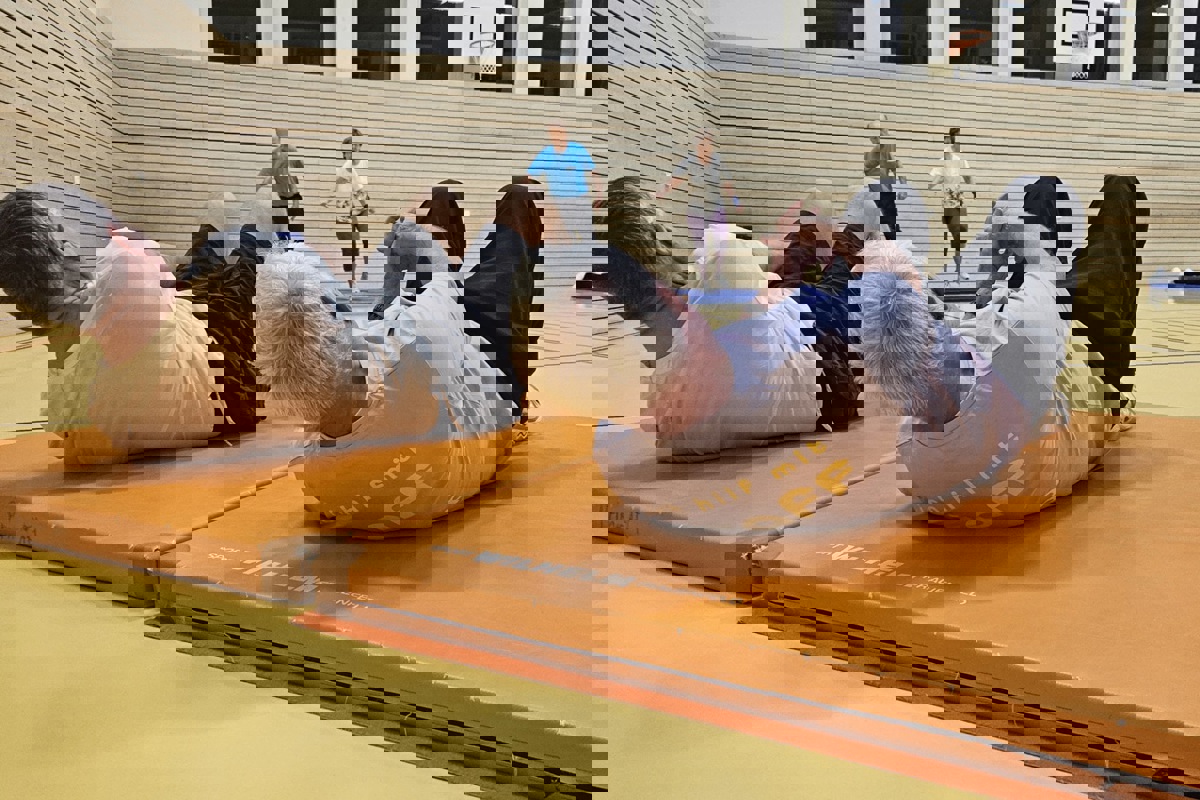 Sport treiben, um fit zu bleiben – das Angebot «Turnen für Jedermann/-frau» des TV Andelfingen kann von allen Interessierten ohne Vereinsbeiritt genutzt werden.