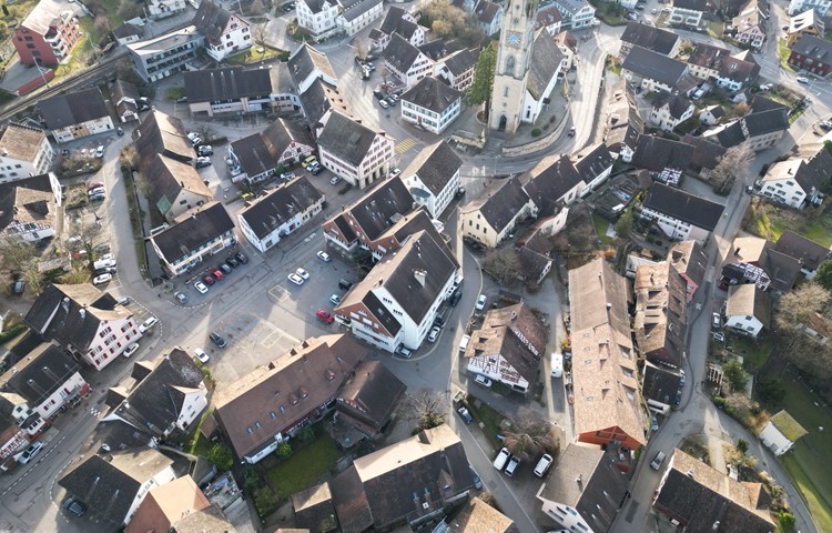 An einem Workshop wurden die Entwicklungschancen für den Marktplatz mit der Obermühlestrasse und dem Löwenhof als hoch eingestuft.