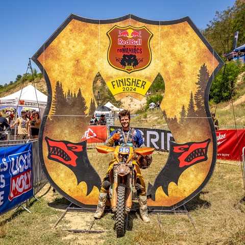 Weniger als die Hälfte der ursprünglich gestarteten Fahrer schafften es bei Red Bull Romaniacs letztlich als «Finisher» ins Ziel. Ramon Keller aus Truttikon war einer von ihnen.