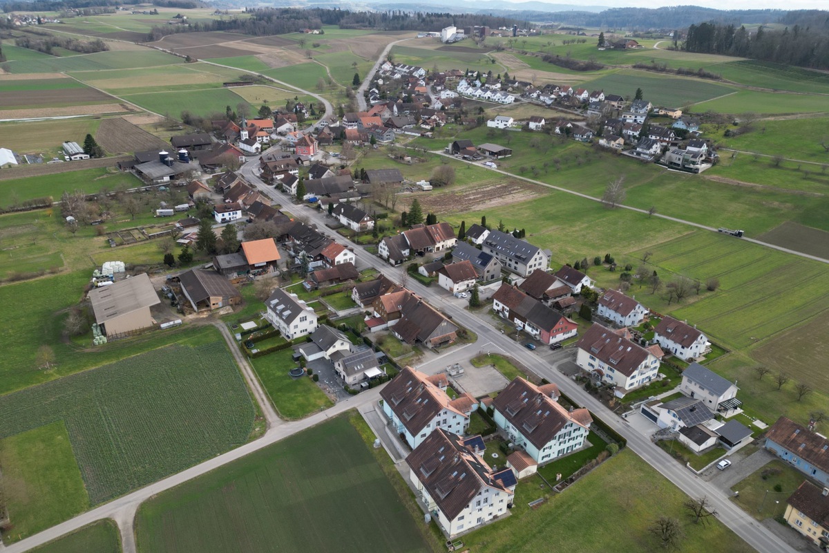In Fragen zur Altersfachstelle richtet sich Thalheims Blick in Richtung Seuzach statt ins übrige Weinland.