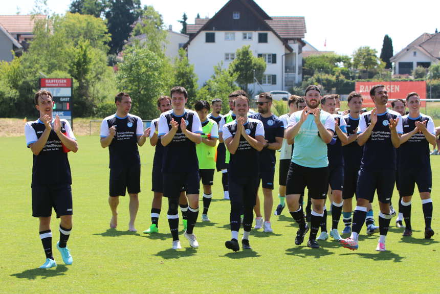 1606 11 Fussball Archiv