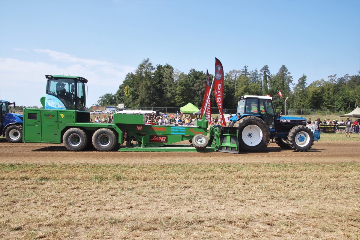 Matthias Küttel schaffte mit seinem Ford 7840 einen «Full Pull».