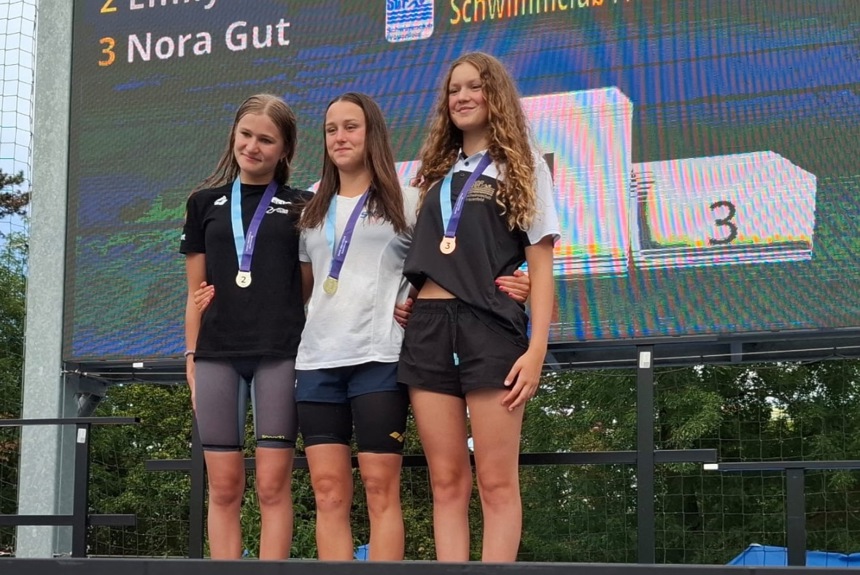 2407 11 Schwimmen Zvg13