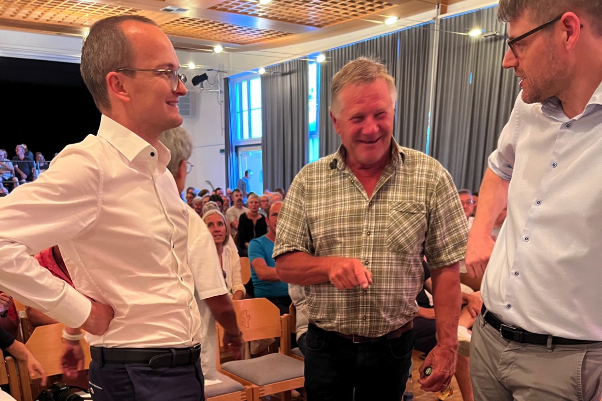 Auf dem Stammerberg sieht der Regierungsrat Potenzial für Windkraft. Er will das Gebiet im Richtplan eintragen und den Bau von acht Anlagen ermöglichen. Der Gemeinderat ist dagegen. Klicken Sie auf das Bild für eine Gesamtansicht.