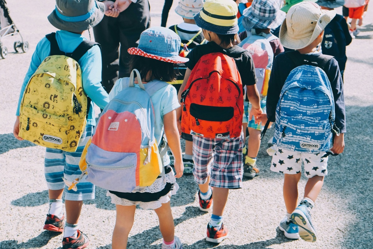 Der Aussage «Die Schülerinnen und Schüler unserer Schule gehen freundlich miteinander um» stimmten die Kinder der Primarschule Andelfingen deutlich öfters zu als im kantonalen Durchschnitt.