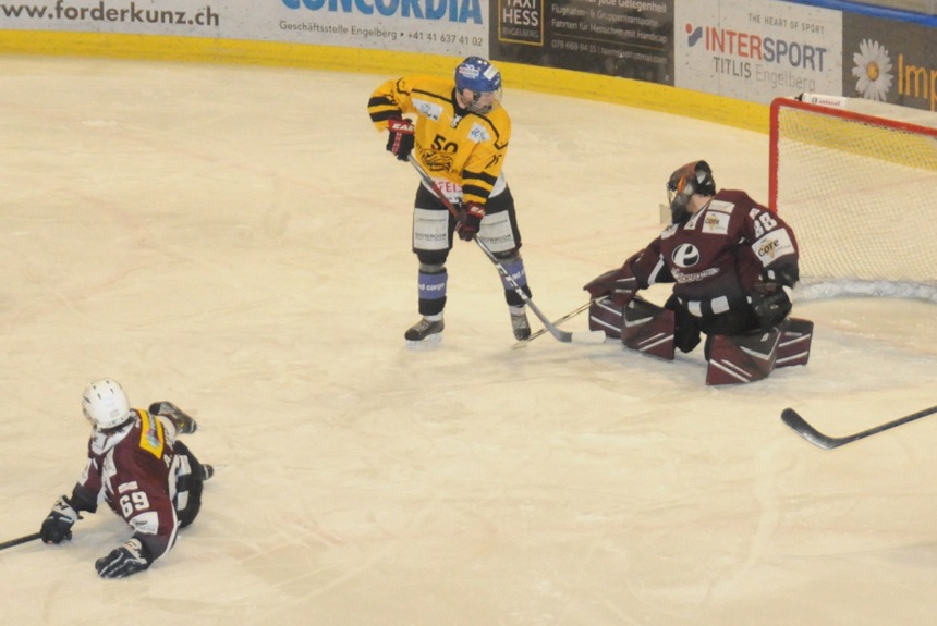 1403_9_eishockey_zvg8.jpg