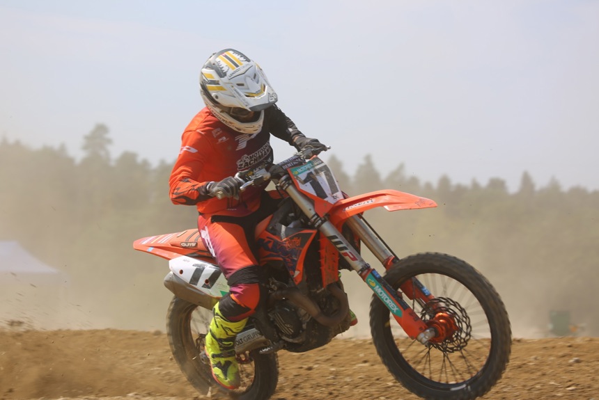2508 8 Motocross Zvg7