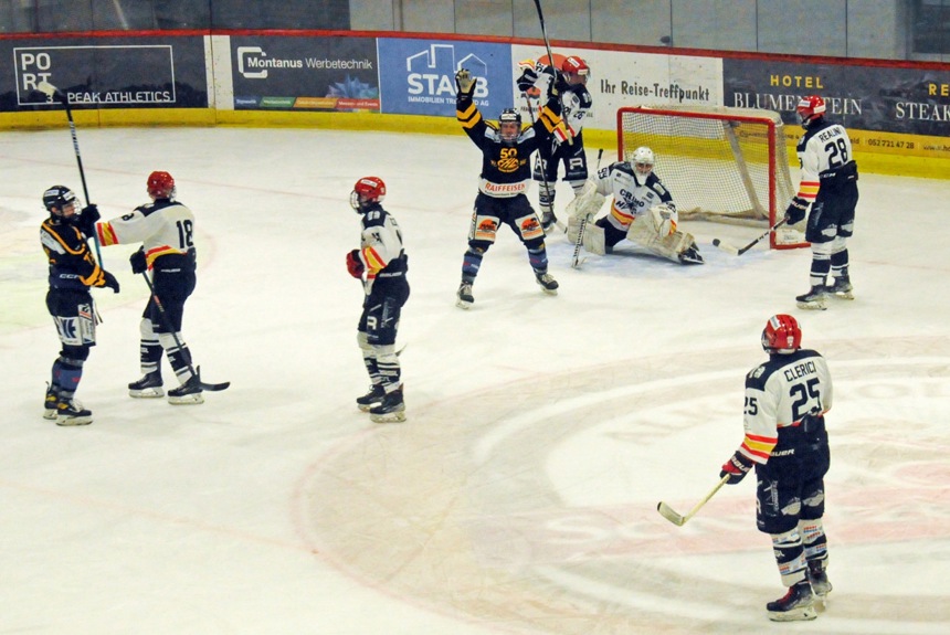 0603 11 Eishockey Zvg1