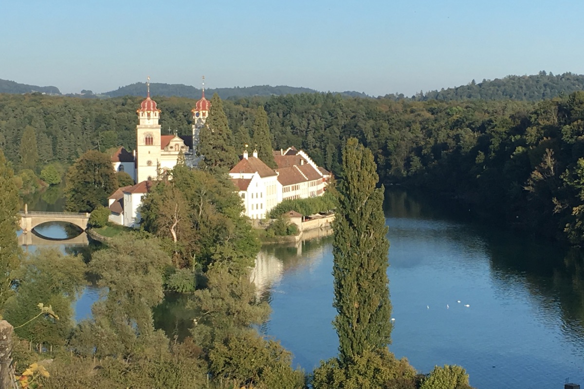 Vom Kirchturm aus sieht man alles, was an den Denkmaltagen im Fokus stehen wird: die Klosterinsel, das Keltenland und das zukünftige Museum.
