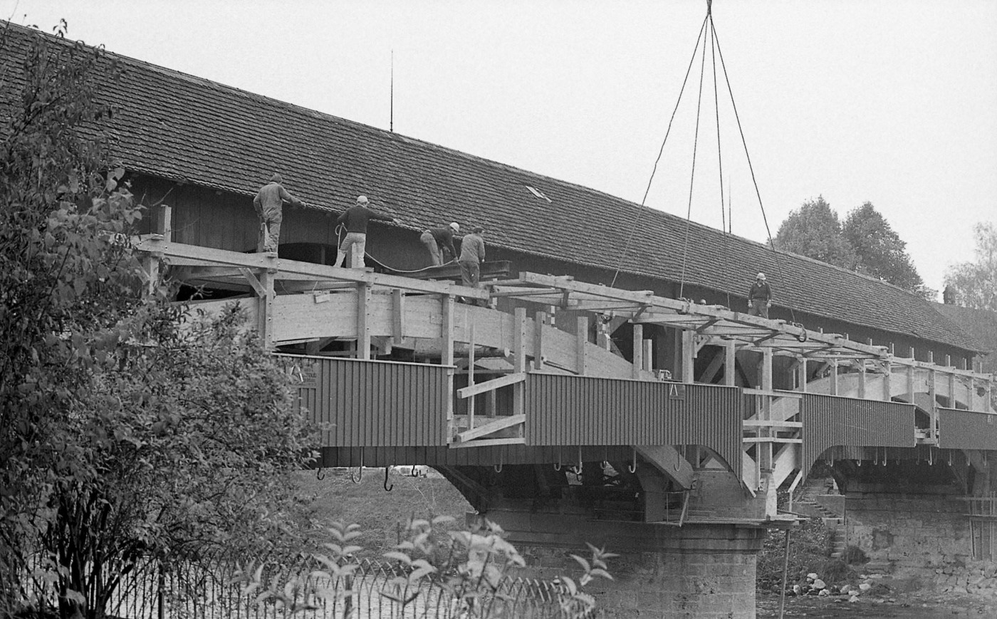 1403 9 1978 4 Fussgängersteg 1978 Schaub