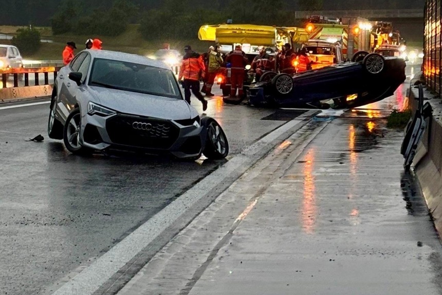2306 3 Oerlingen A4 Unfall Kapo21