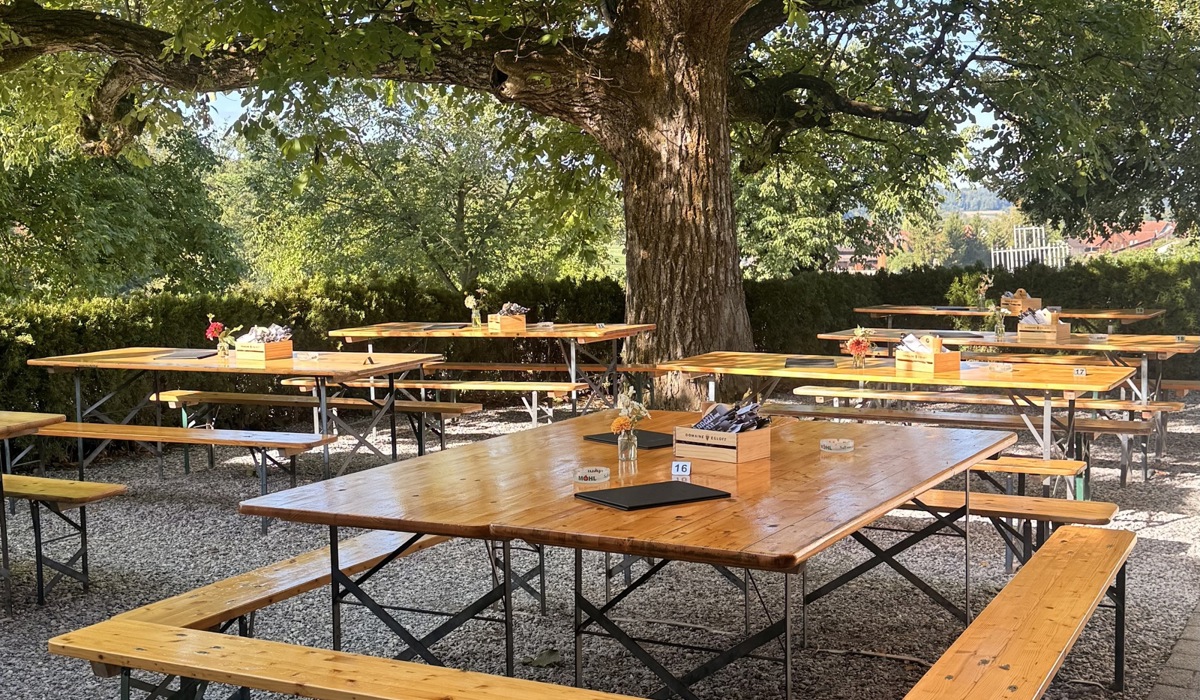 Gemütlicher Garten Bei Der Domaine Egloff Im Fahrhof4