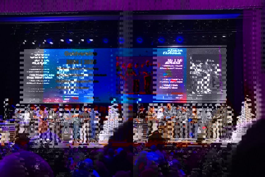 1212 11 Fussball Zvg14