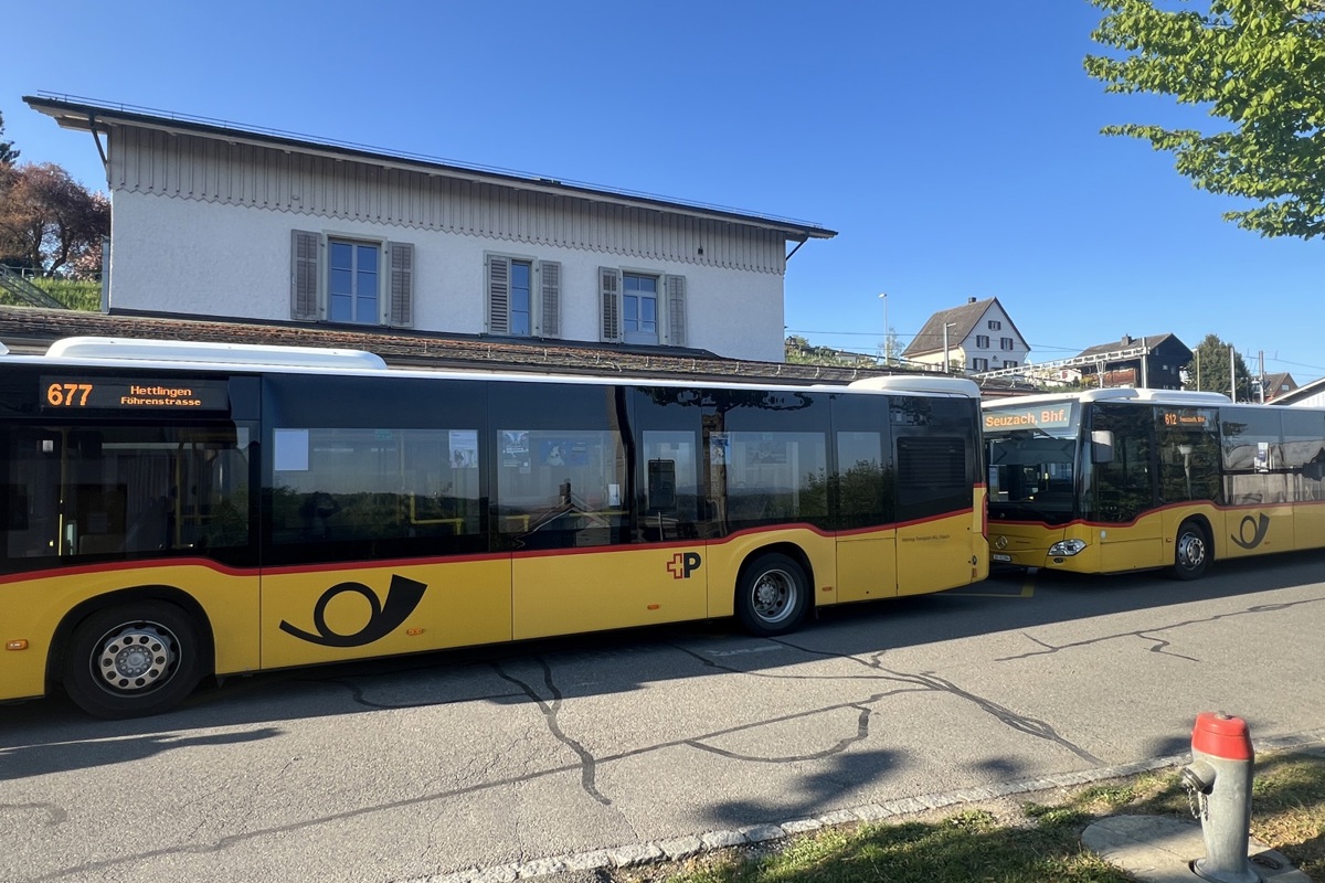 Mit einem zusätzlichen Frühkurs auf der Linie 677 soll das Flaachtal künftig früher an die S24 Richtung Winterthur angebunden werden. Die geplanten Änderungen auf der Linie 612 zwischen Seuzach und Andelfingen sorgten hingegen im Vorfeld der RVK Weinland für zahlreiche Diskussionen und Eingaben aus den betroffenen Gemeinden.