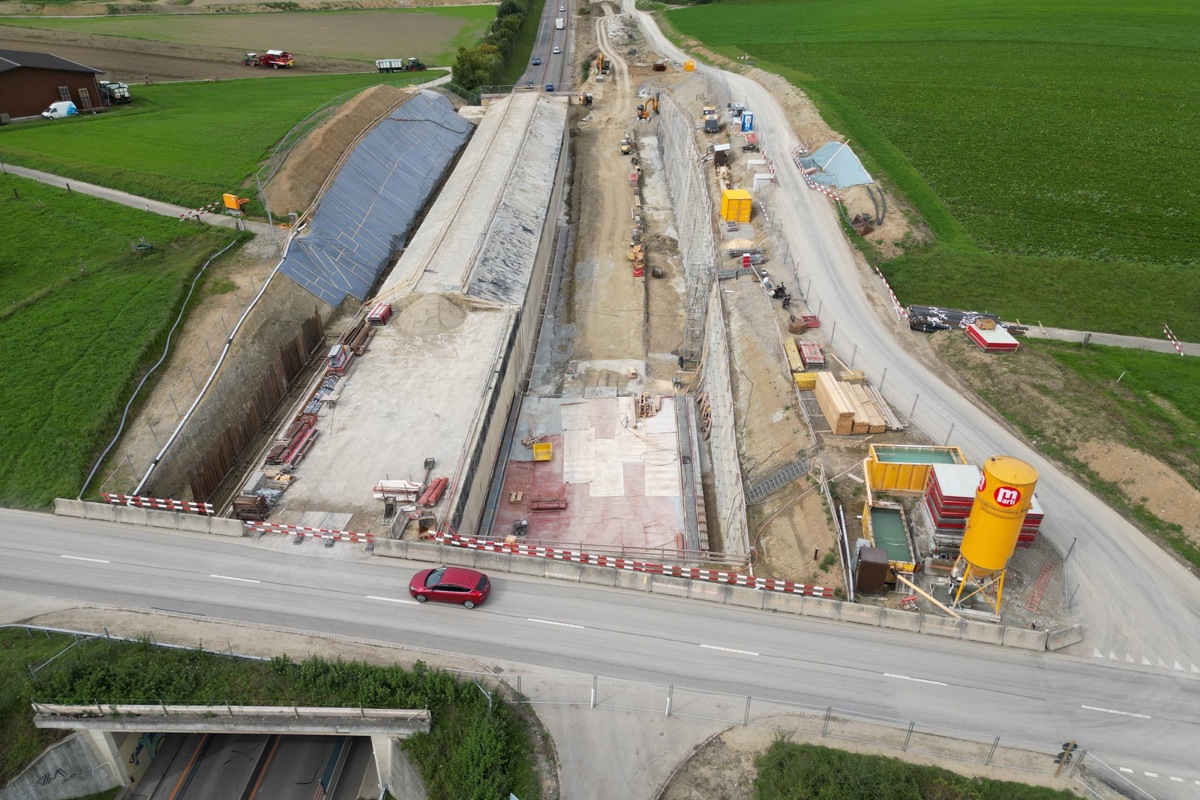 Der Kaiserbuck-Tunnel bei Hettlingen, aufgenommen am Samstag, 13. September.