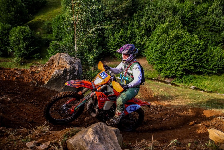 3007_11_motocross_zvg1.jpg