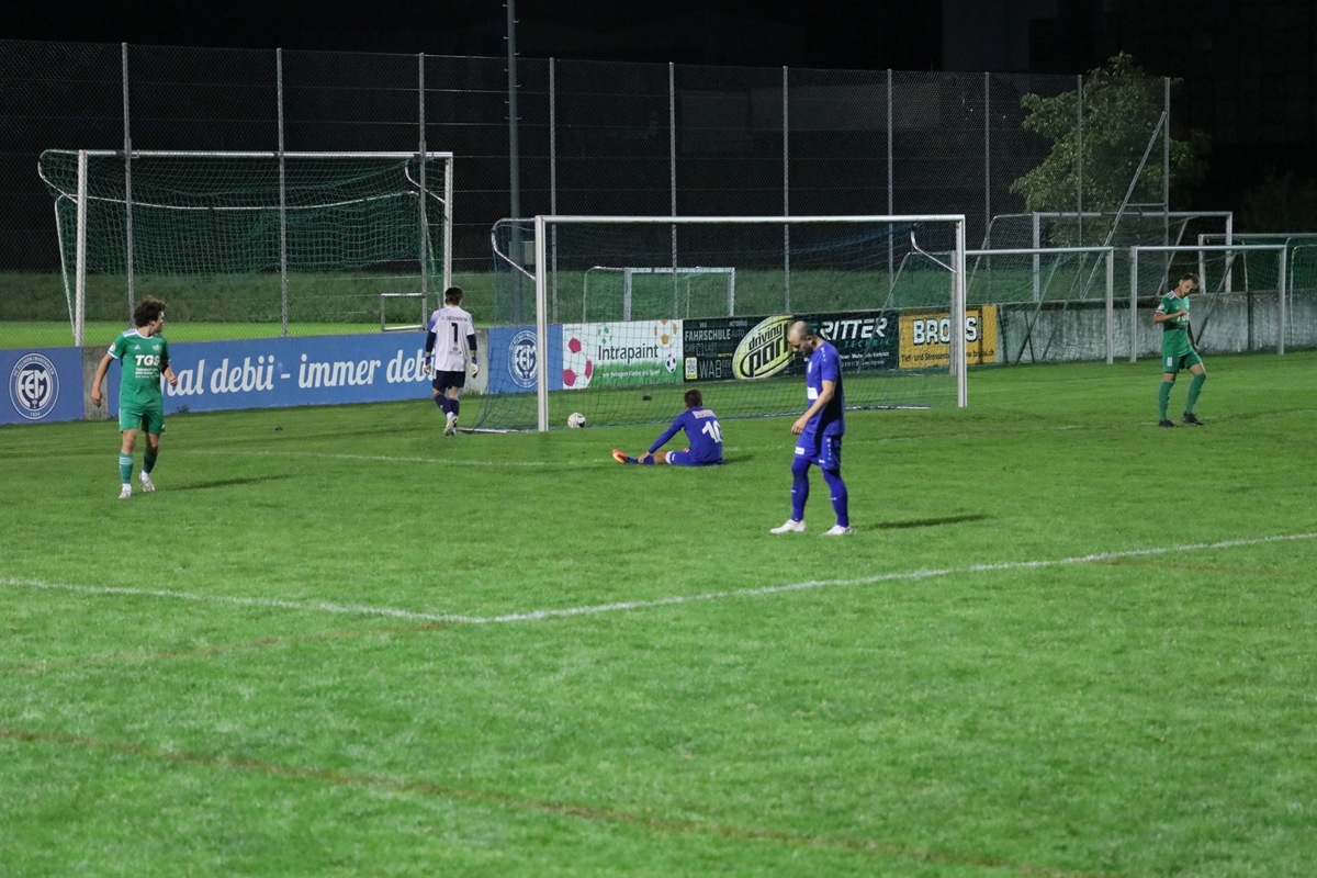 Hängende Köpfe beim FC Ellikon/Marthalen. In einem turbulenten Spiel verloren sie in letzter Sekunde (das Bild stammt aus einem früheren Spiel).