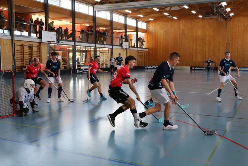 2209 11 Unihockey Msa7