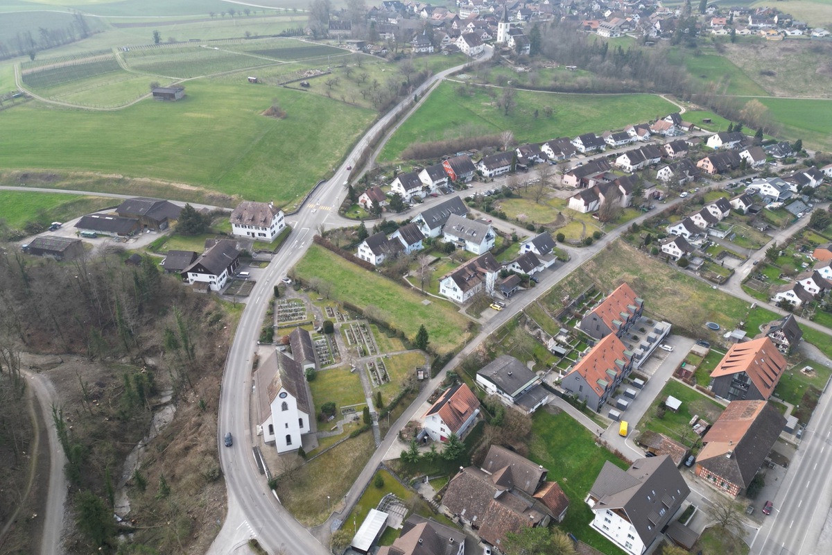 Berg am Irchel (oben) ist die einzige Zahlergemeinde