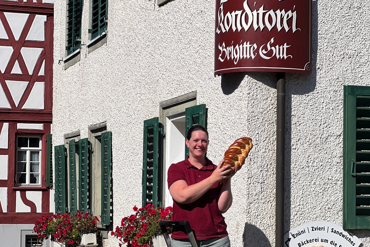 Brigitte Gut führt das Geschäft, das ihre Grosseltern aufgemacht haben. Klicken Sie auf das Bild für die Vollansicht.