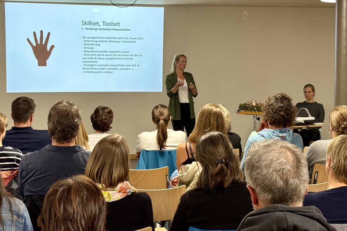 Sara Derrer sprach an der Versammlung der Elternmitwirkung der Schule Stammheim.