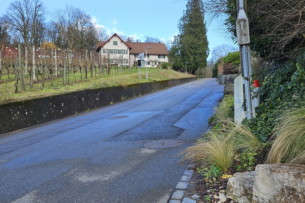 Die Haarengasse Nord (Abschnitt zum Restaurant Guggere hoch) ist ein Flickenteppich. Mit 685'000 Franken soll die Strasse komplett erneuert werden.