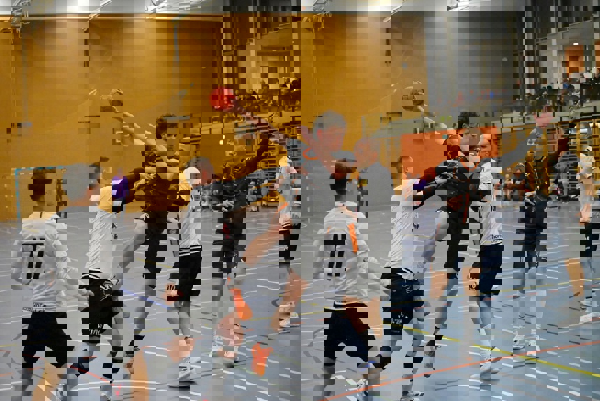 1003 9 Handball Archiv10