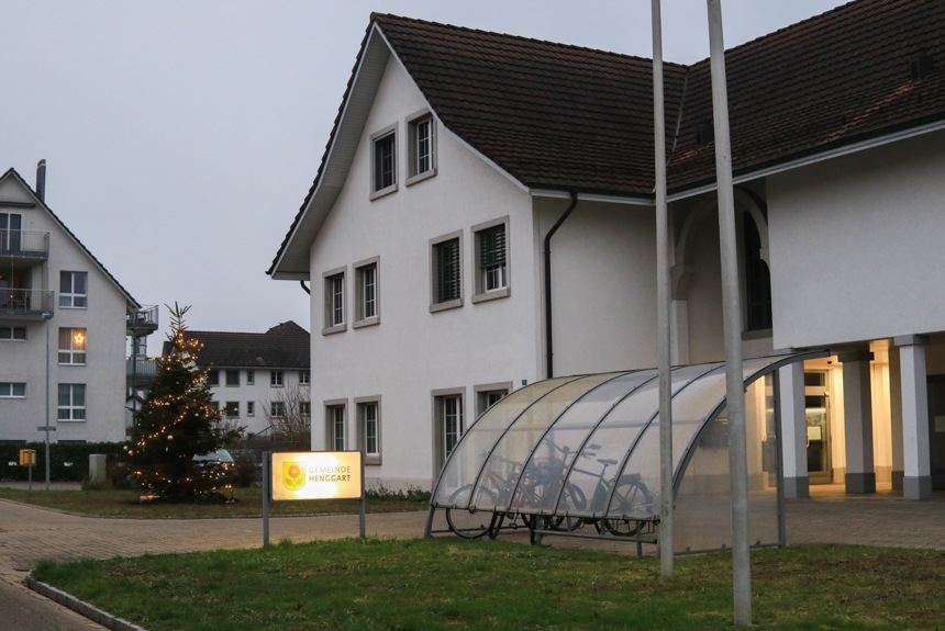 3012 5 Henggart Gemeindehaus Com25