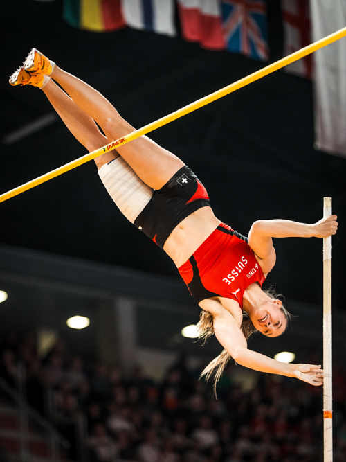 2403 1 Angelicamoser Zvg