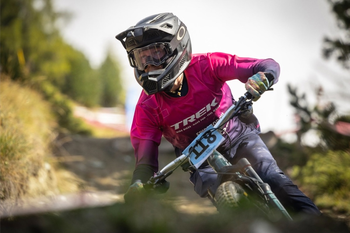 Jerome Blum liebt den Adrenalinkick, wenn er auf seinem Mountainbike in hohem Tempo den Berg hinunter rast.