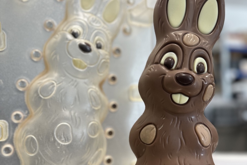 2703 11 Awema Schoggihase Sm10