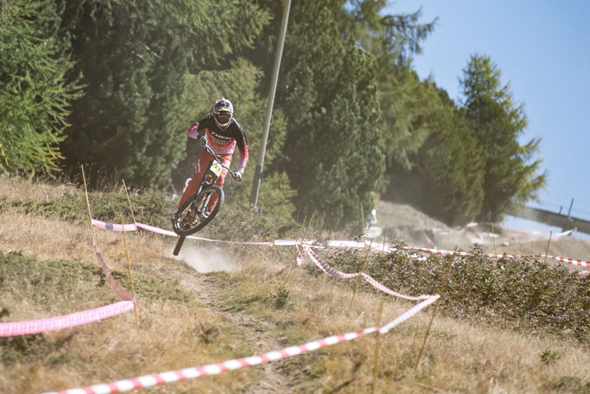 0210 11 Downhill Zvg21