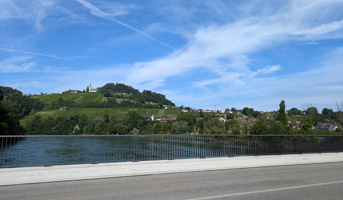 45_ein-letzter-blick-zurueck-in-richtung-ruedlingen-rechts-und-die-darueber-thronende-kirche-buchberg.jpg