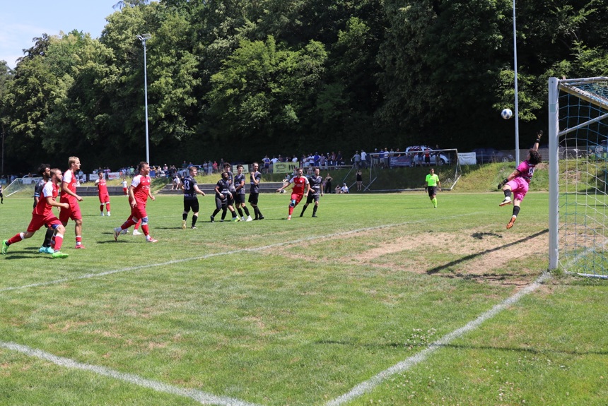2306 11 Fussball Spa4