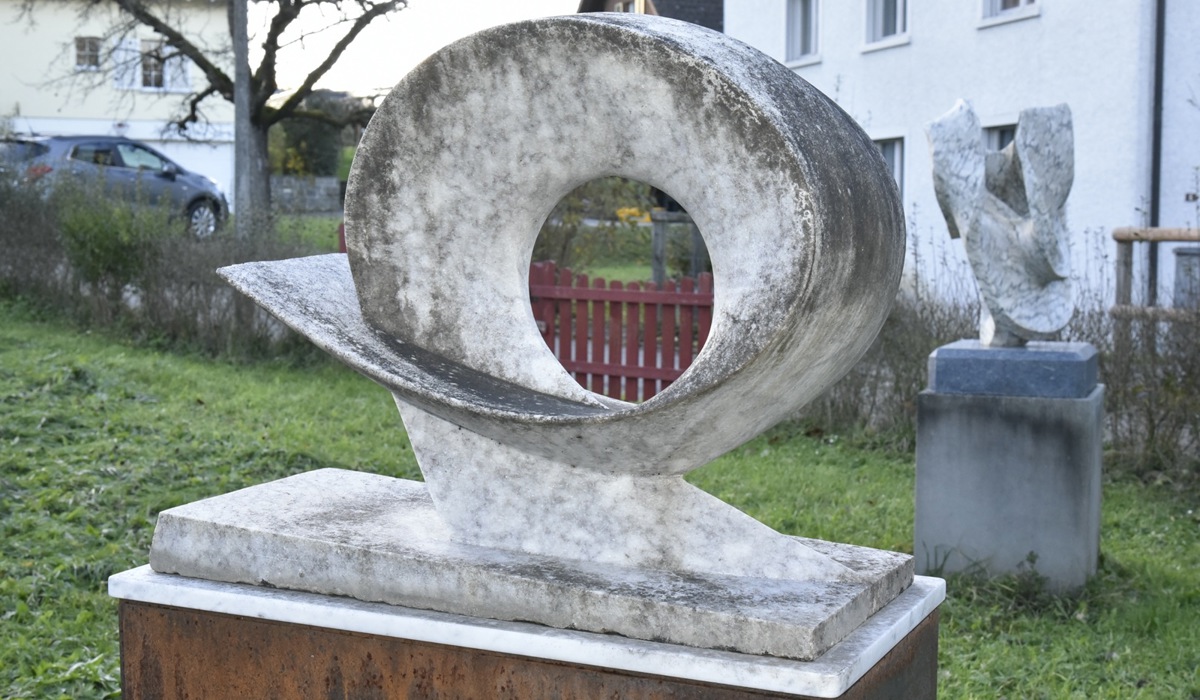 1 Looping War Axel Svenssons Erstes Marmor Werk, Das Er In Der Bildhauerschule Im Tessin Schuf Cs10