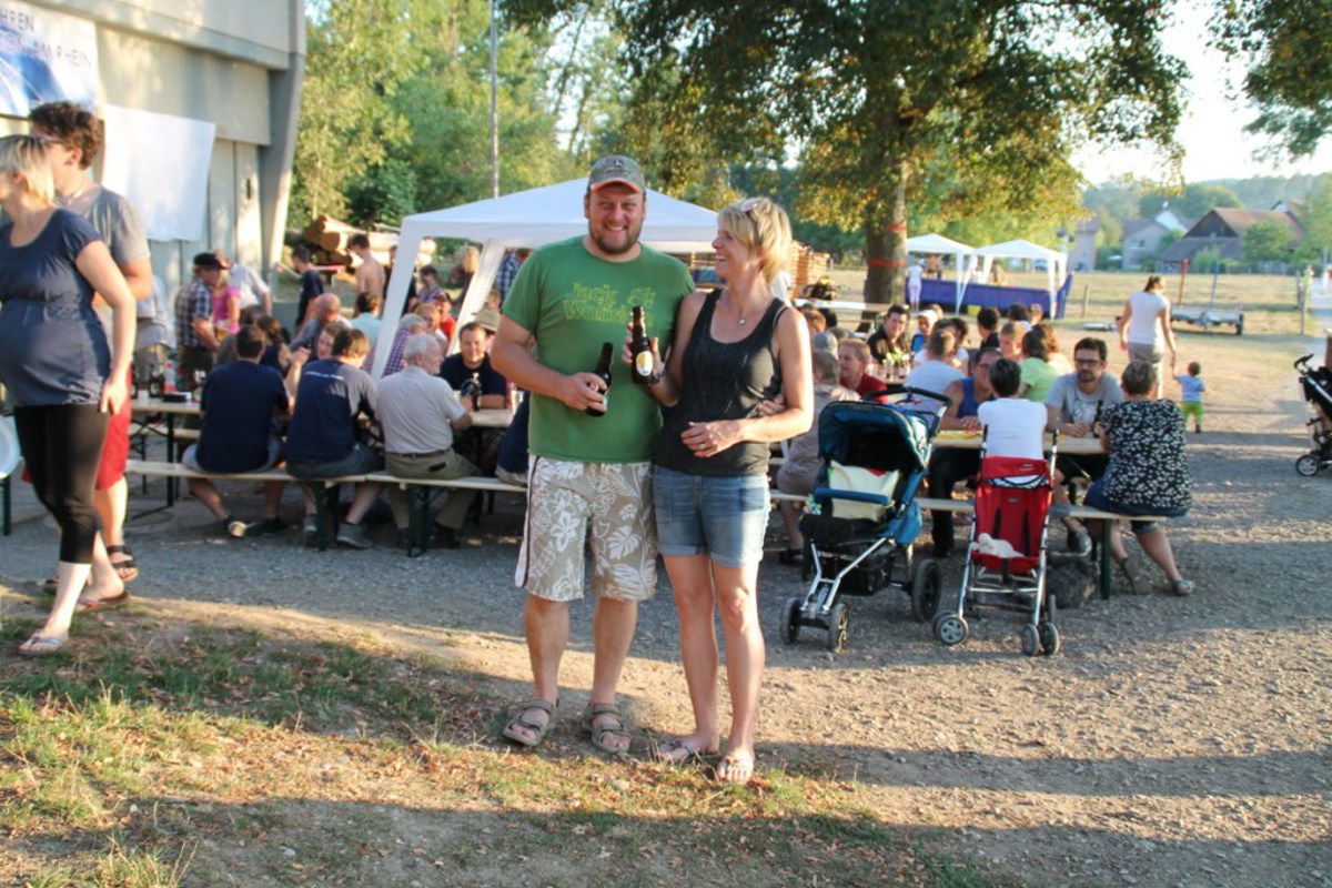 Christian und Simone Volk bei ihrem Abschiedsfest in Ellikon am Rhein vor sieben Jahren.