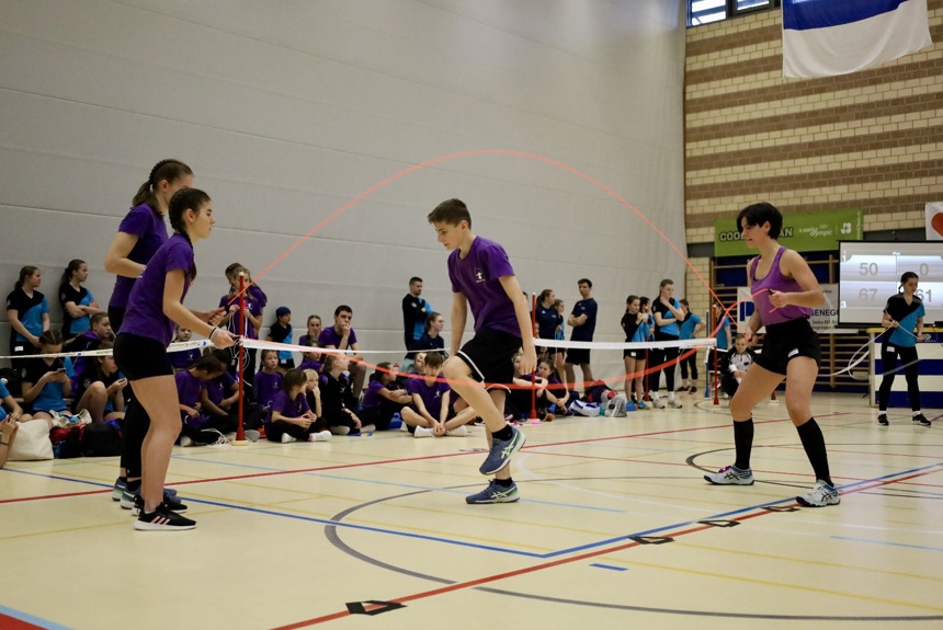 2111 11 Ropeskipping Zvg20