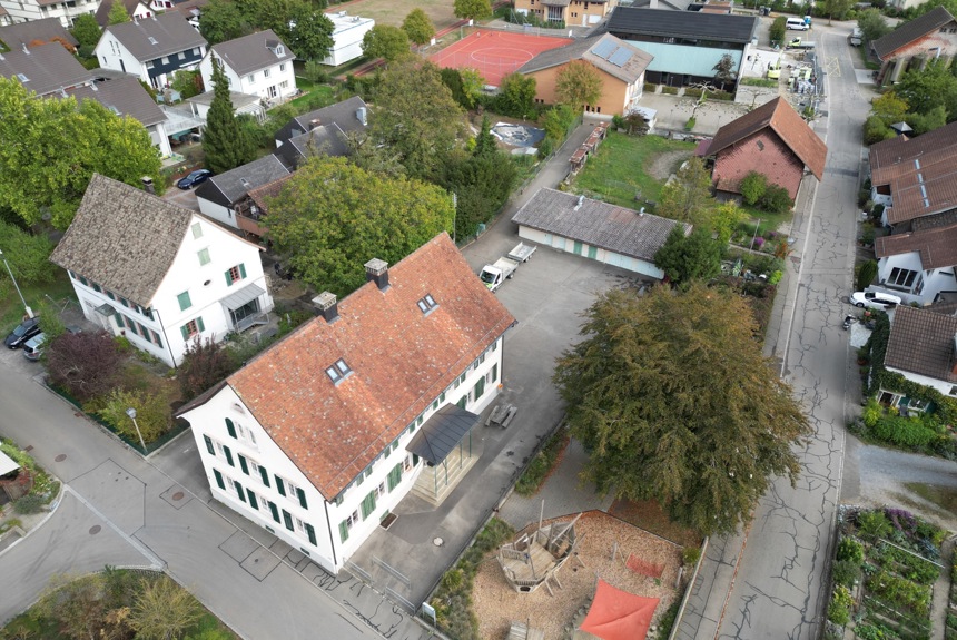 1610 5 Kleinandelfingen Schule Spa14