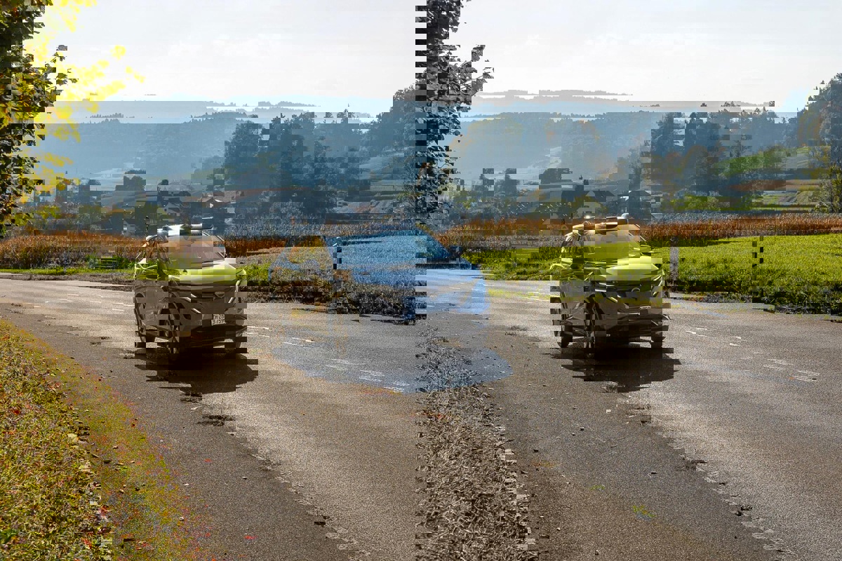 Eines Der Beiden Pilotfahrzeuge Ein Nissan Aryia Elektro, Ausgestattet Mit Der Technologie Zum Automatisierten Fahren3