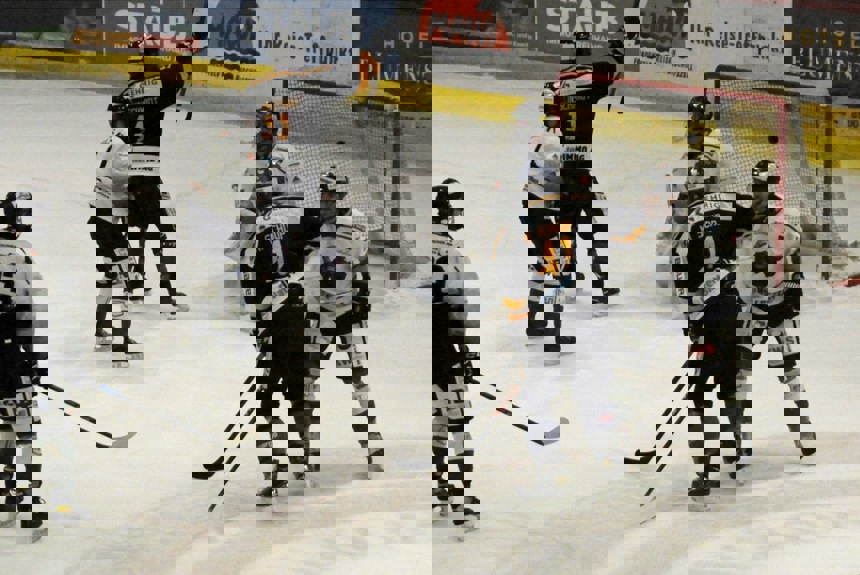 2001 9 Eishockey Zvg11