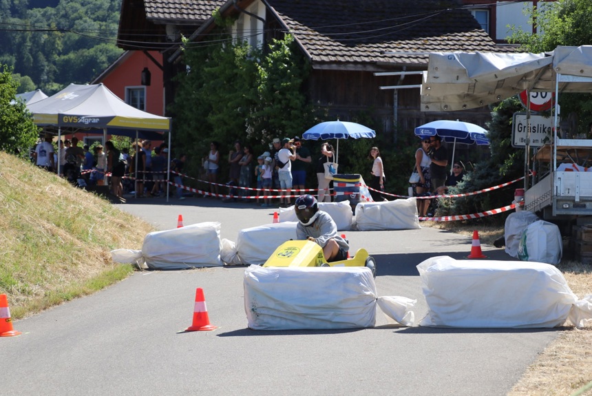 2606 15 Gpgraeslikon Archiv7