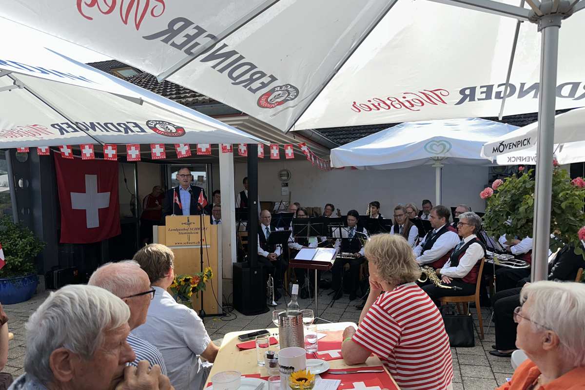 Über 100 Gäste verfolgten die Bundesfeier in Stammheim mit Regierungsrat Mario Fehr als Festredner.