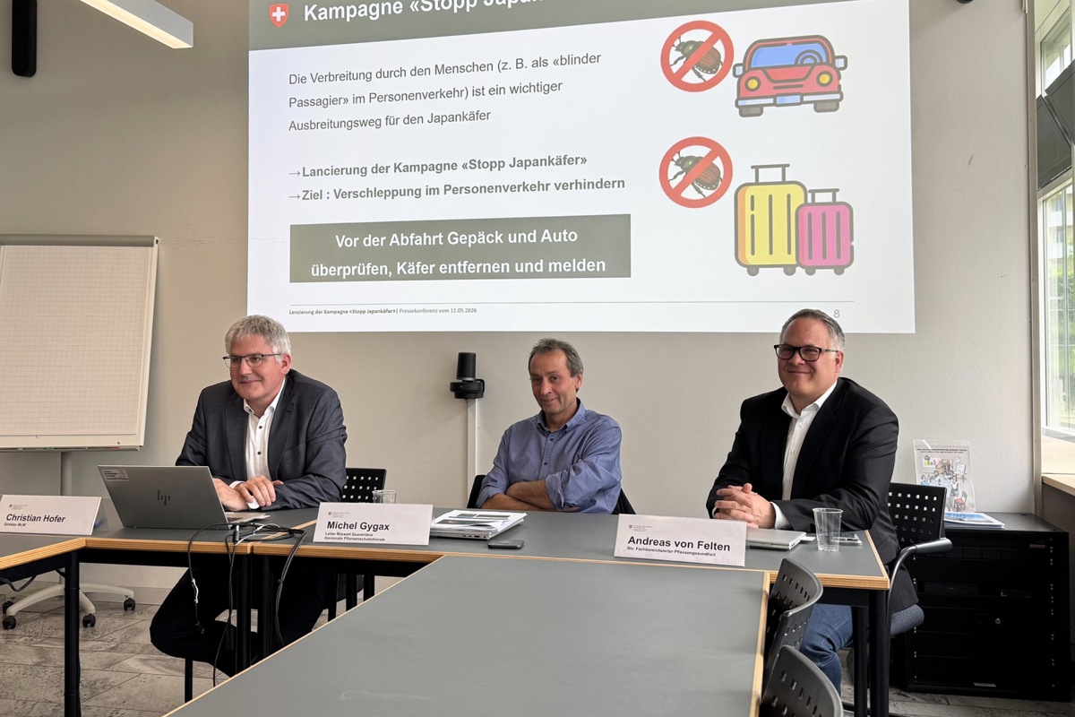 Christian Hofer, Michel Gygax und Andreas von Felten informieren über die Kam­pa­gne.