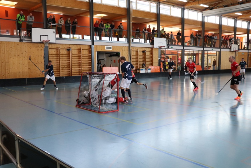 3001 17 Unihockey Msa5